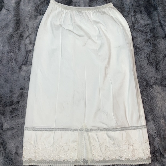 Vintage barbizon 1950s 1960s nylon laced slip - Picture 3 of 8